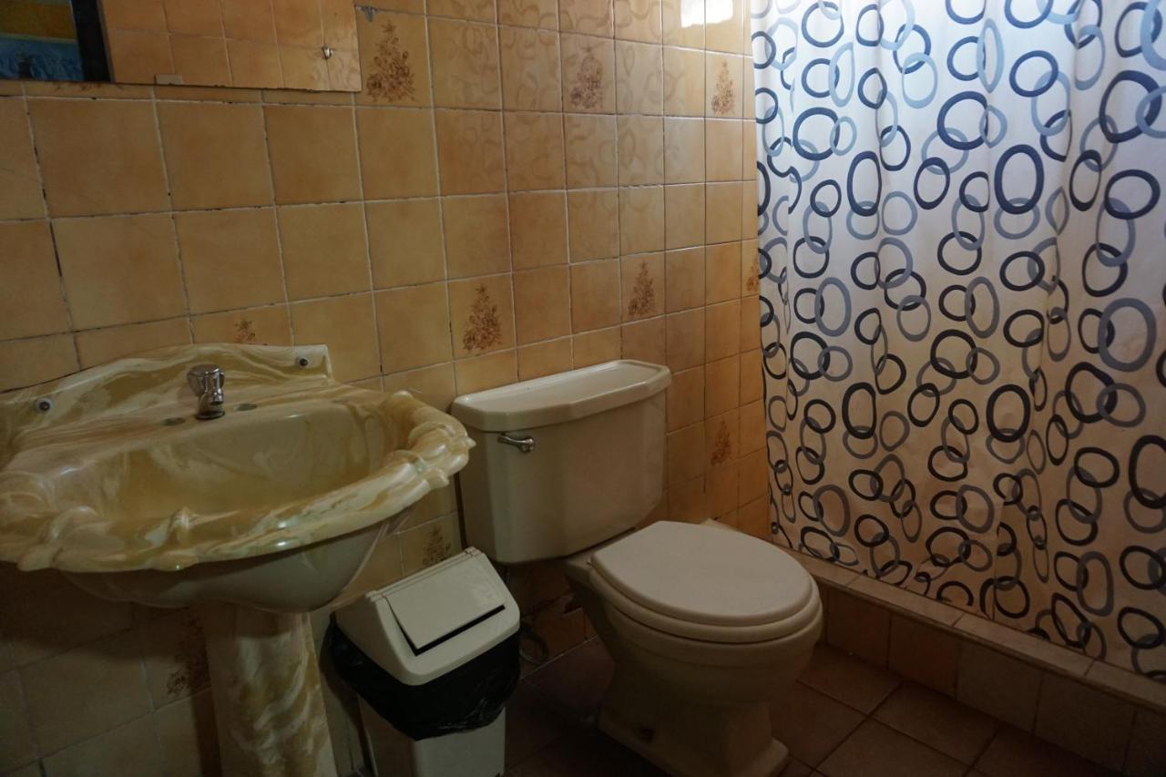Big Mountain Hostel Уарас Екстериор снимка